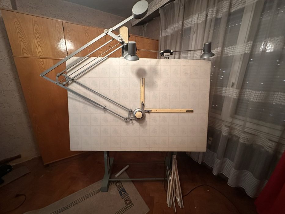 Чертожен апарат за техническо чертане