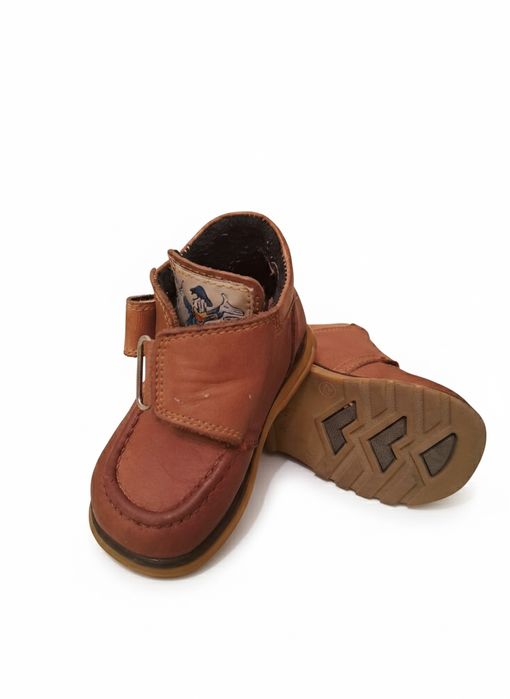 Ботинки коричневые