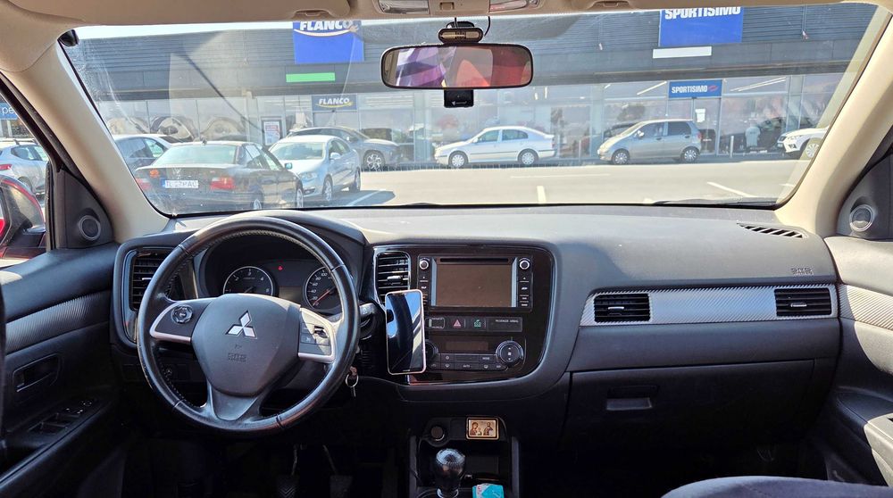 MITSUBISHI Outlander 2015 — imagine 5
