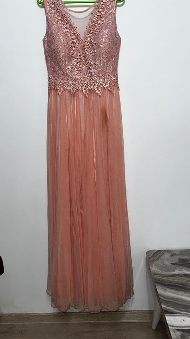 Rochie lungă de seară roz somon marimea 38