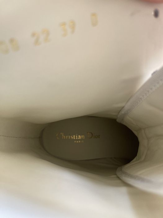 CD бежови ботуши