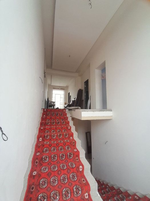 Продаётся  Коттеджный сергили бобур махалла  напротив машина ба