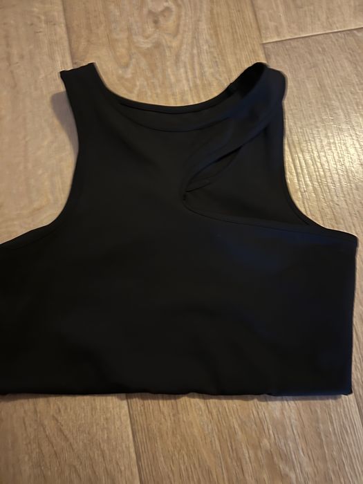 Спортен сутиен/ бюстие h&m