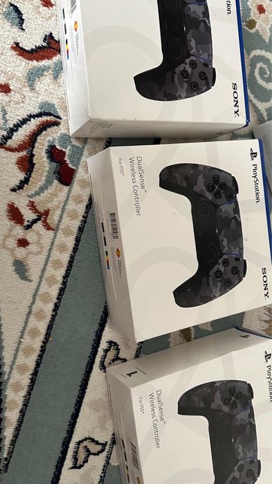 Продам новый джойстик для PS5