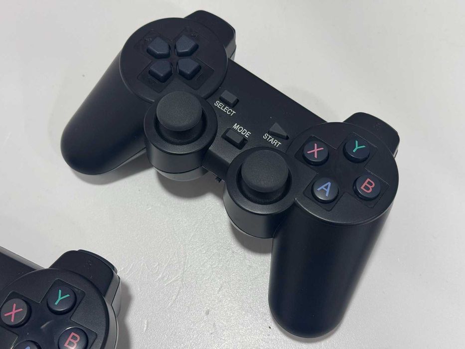 Ретро Конзола за игри / Флашка + 2 Джойстика