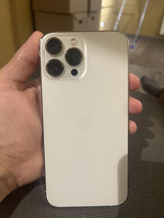 Продам Iphone 13 pro max