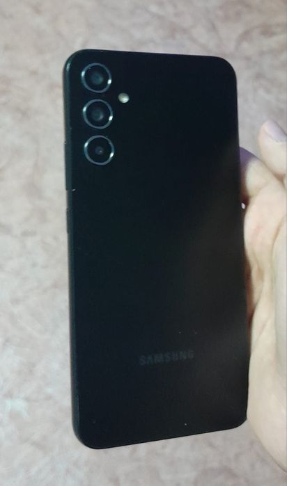 Продам самсунг а34/ в хорошем состоянии, память 256гб/ срочно