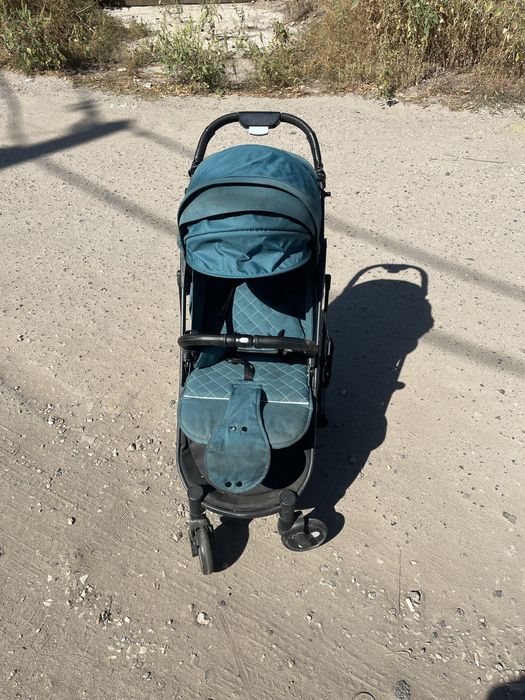 Продам коляску..