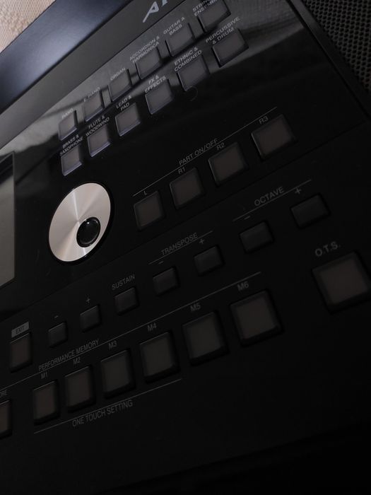 Синтезатор MEDELI A 1000