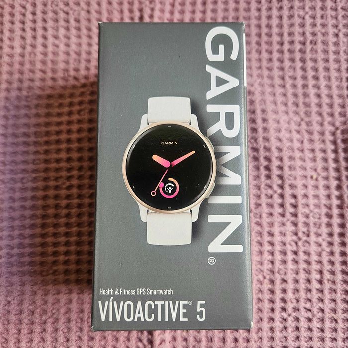 Смарт часовник Garmin Vivoactiv 5 чисто нов
