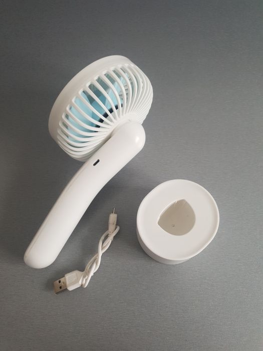 Ventilator portabil de mana cu acumulator reincarcabil Li-Ion 3 viteze