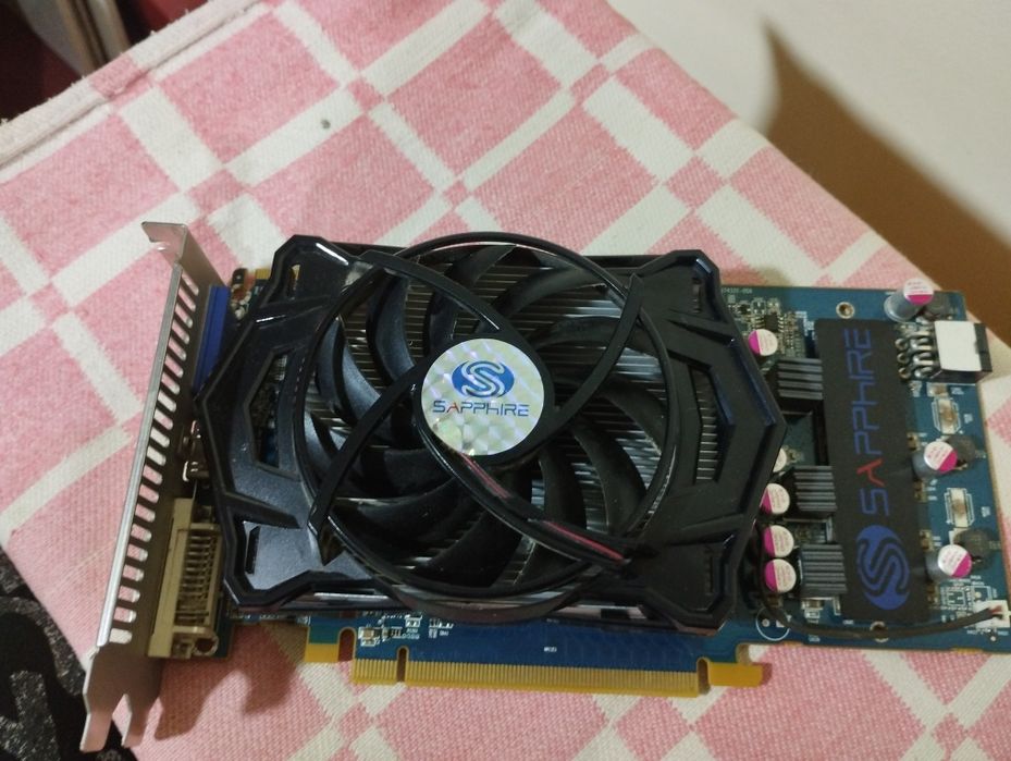 Sapphire AMD Radeon HD 4670.  В рабочем состоянии