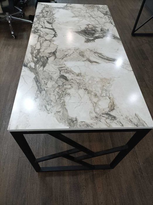 Продаем качественные офисные столы,