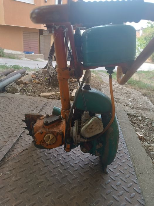 Бензинова резачка Дружба Електрон