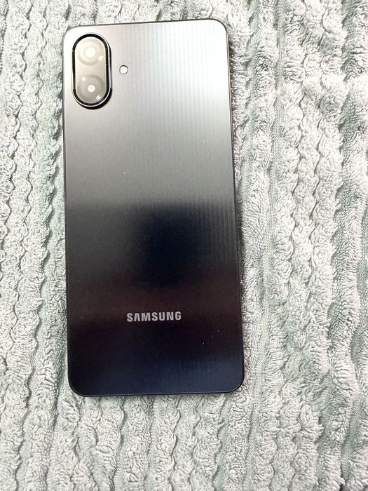 Samsung A07 телефон