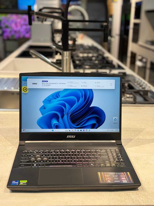 MSI Katana 15 i7-14650HX DDR5 16GB SSD 512GB RTX5050 15'6FHD Ips 144Hz