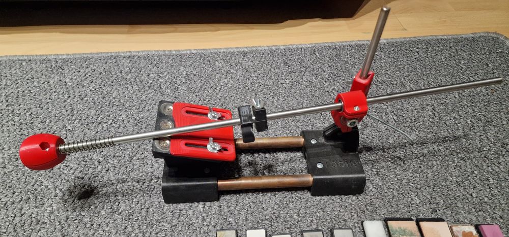 Dispozitiv de ascuțit cuțite