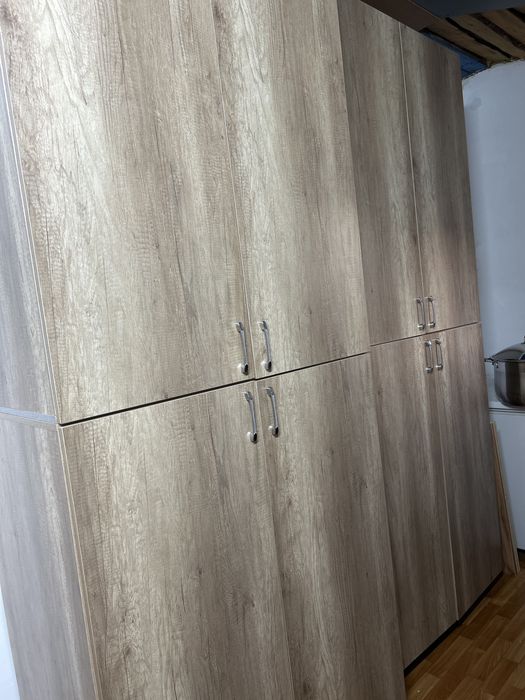 Продам шкаф большой