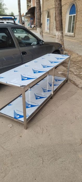 Нестандартные столы из нержавеющей стали