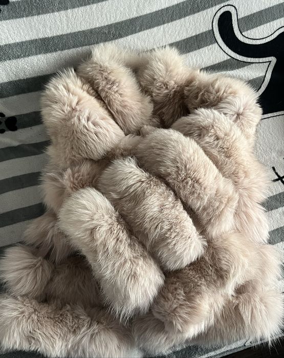 Продам шубу песец
