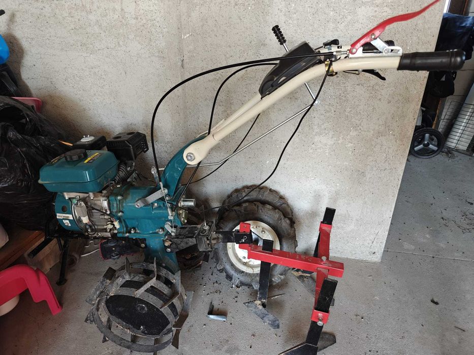 Motosapă/ motocultor