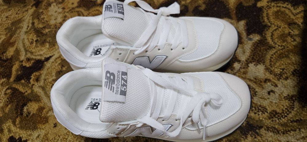 Кроссовки new balance