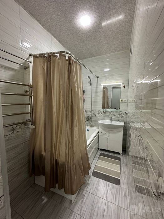 Arenda olmazor Chigʻatoy ful komplekt kvartira 

2/4/8

Площадь: 99 м²