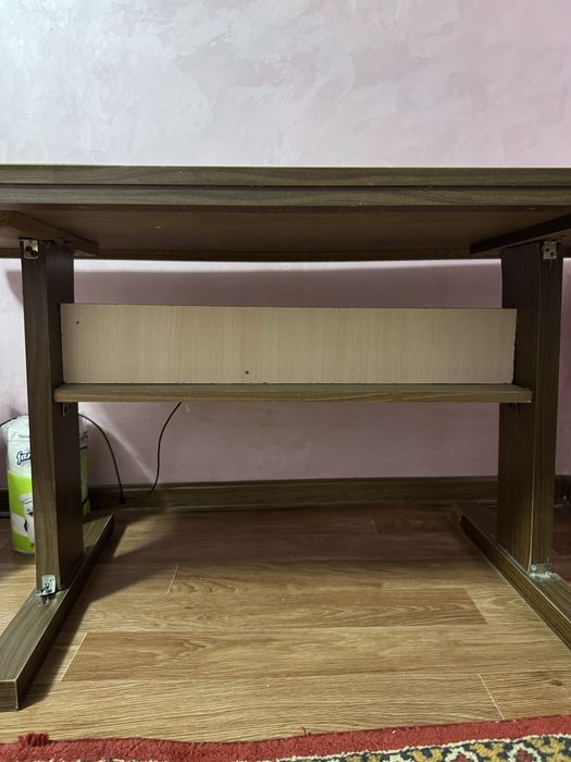 Журнальный столик