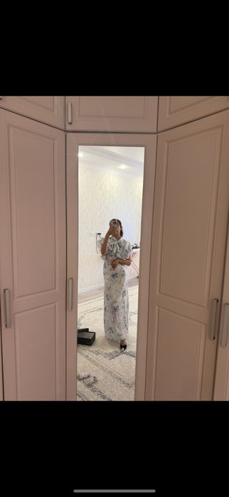 Продам 2-ку. Одевала 1 раз