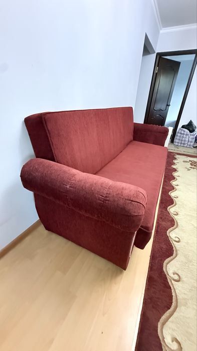 Диван и кресло продам срочно