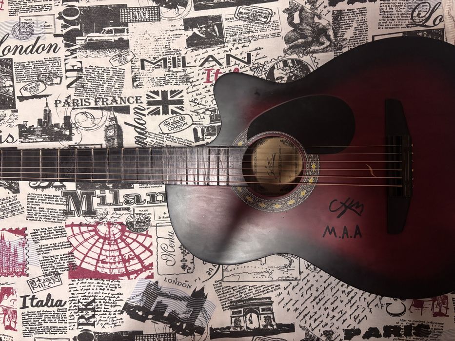 Продам гитару Star Sun