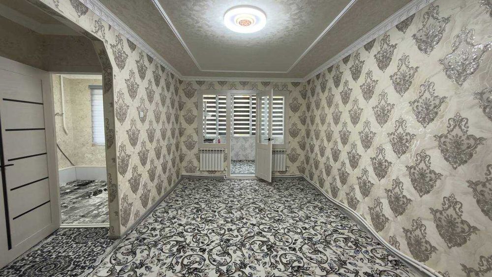 Фрунзиский KIUF 1 каватда 2 хонали квартира сотилади. ID: 1810