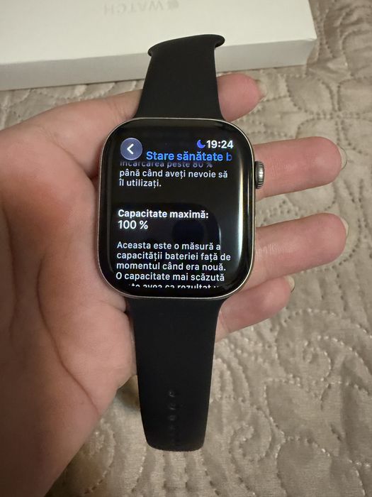 Vand Apple Watch 11 , model GPS , ca si nou