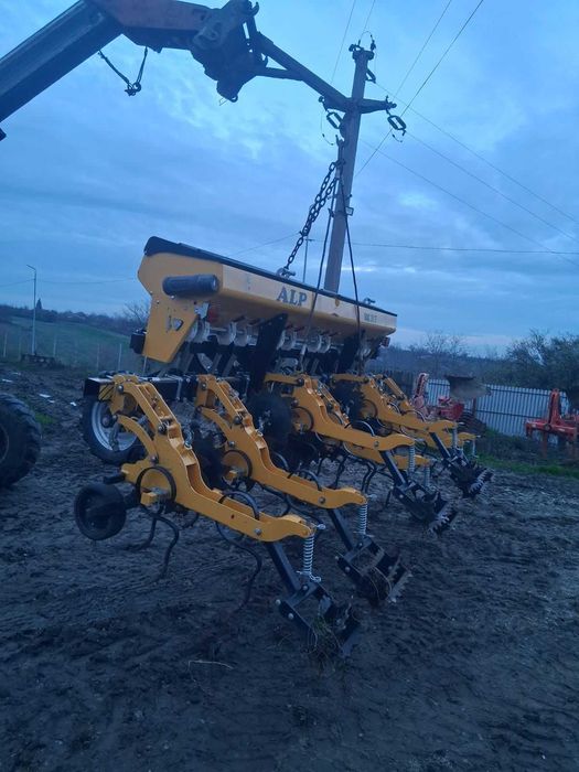 Vand semanatoare GASPARDO 6 randuri si prasitoare ALP YAC 31/7 6 rand