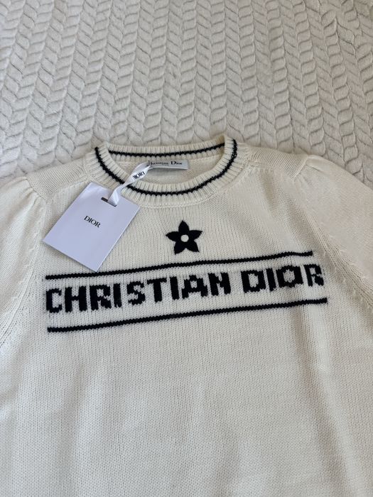 Дамски пуловер нов