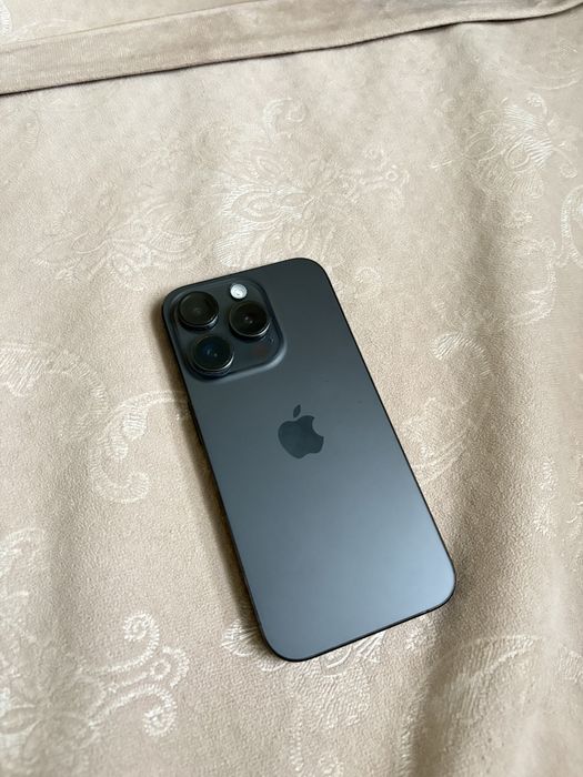 Iphone 15 pro продаеться