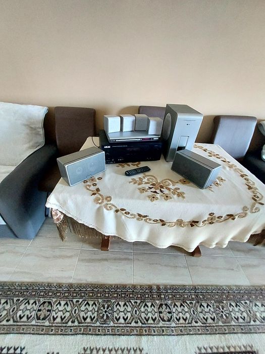 Amplificator AKAI plus bonus un DVD