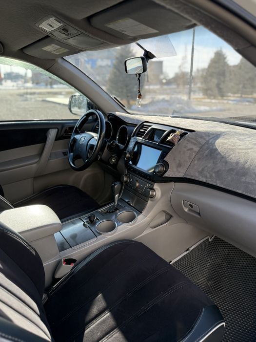 продам тойота хайландер или обмен