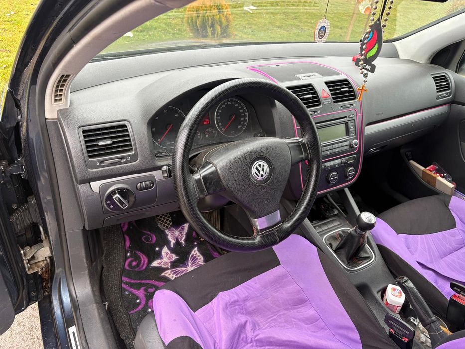 Vând golf 5 1,9  diesel 105 cai