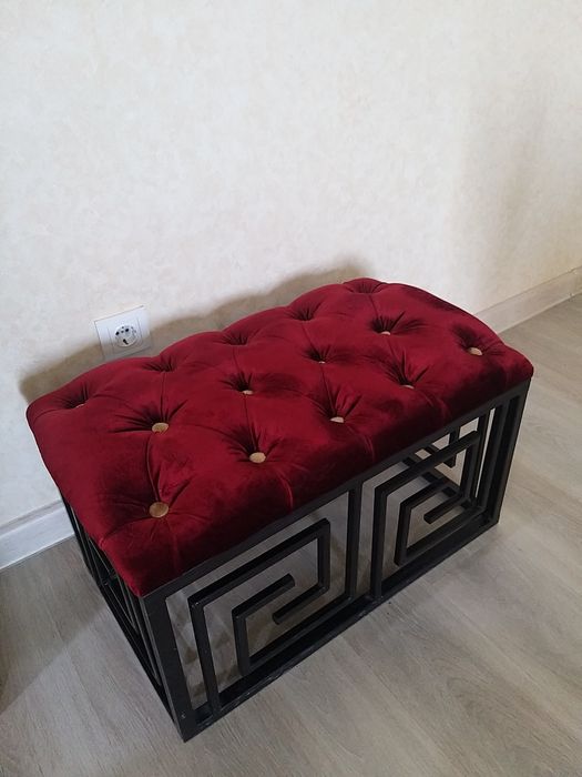 Тумба интерьерная