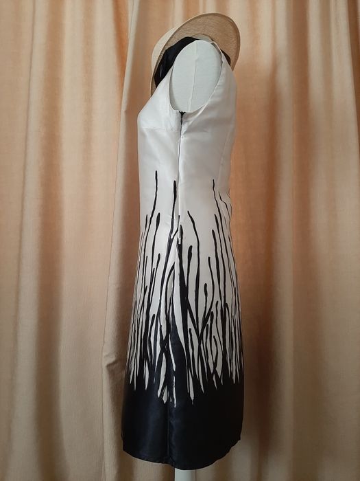 Rochie cocktail alb cu negru