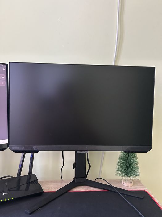 2 монитора Samsung Odyssey G3,G4