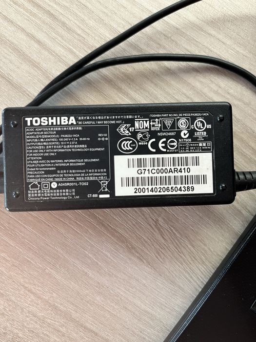Laptop Toshiba folosit functionabil la 150 LEI
