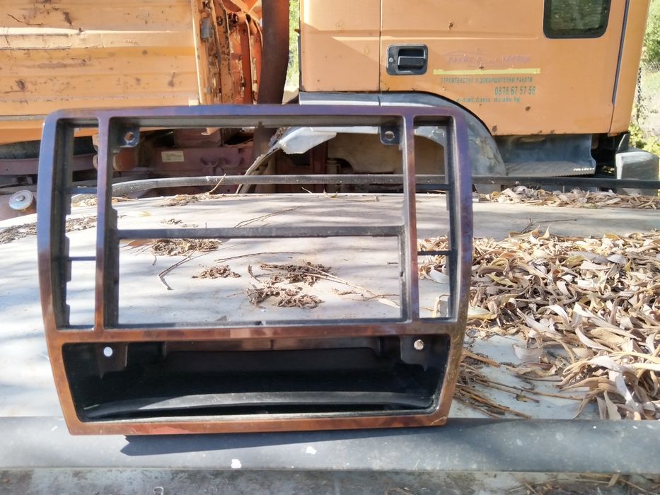 Централна конзола за пасата б5