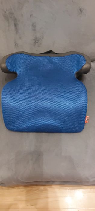 Vând înălțător auto