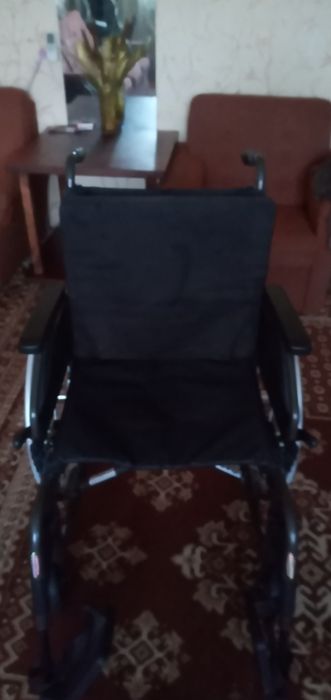 Инвалидная коляска