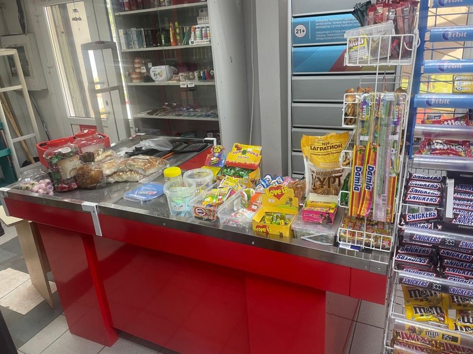 Продается кассовый стол