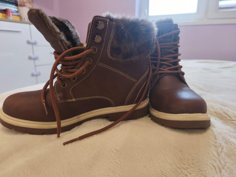 Продават се нови Боти Fila