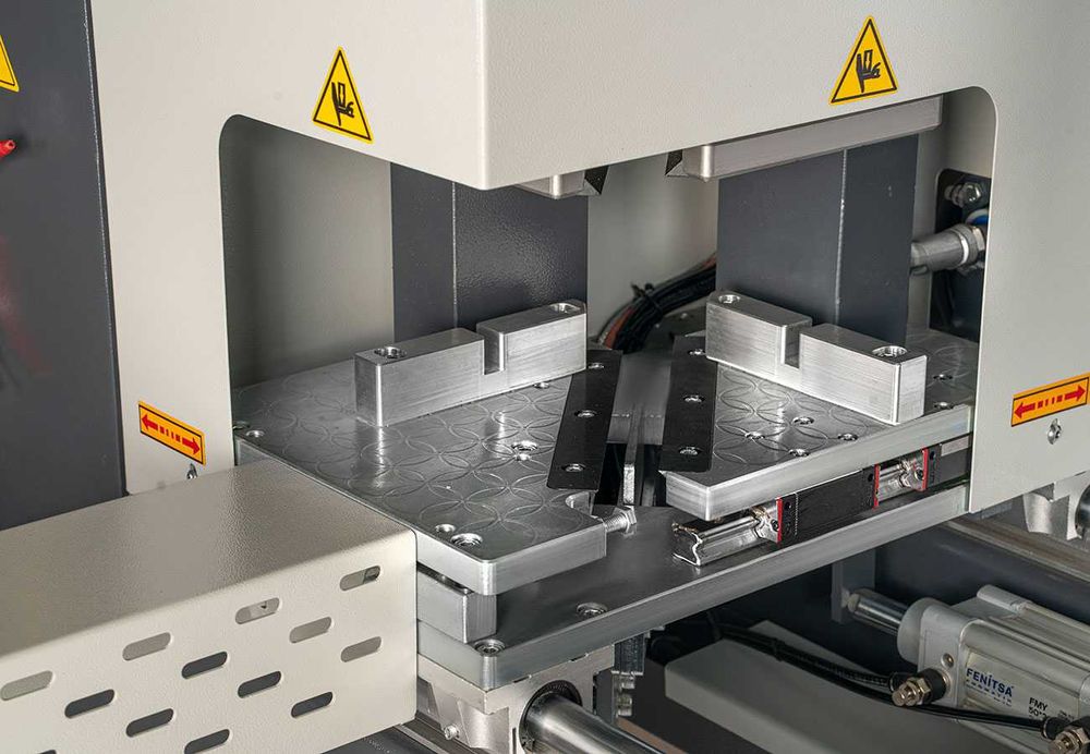 Maşina de Sudat Profil PVC 2 Capete(0.2mm) - CN100 / PLASTMACH