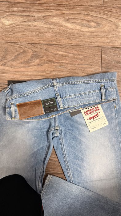 Jeans guess  noi cu eticheta